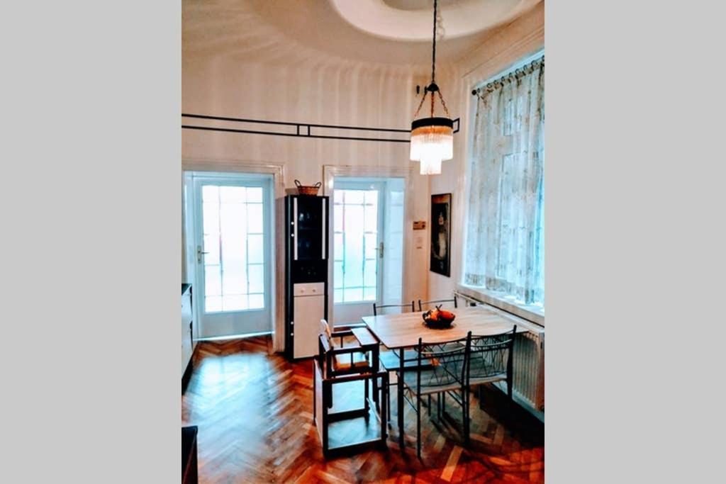 Family Apartment With Two Bathrooms Near To City Center 비엔나 외부 사진