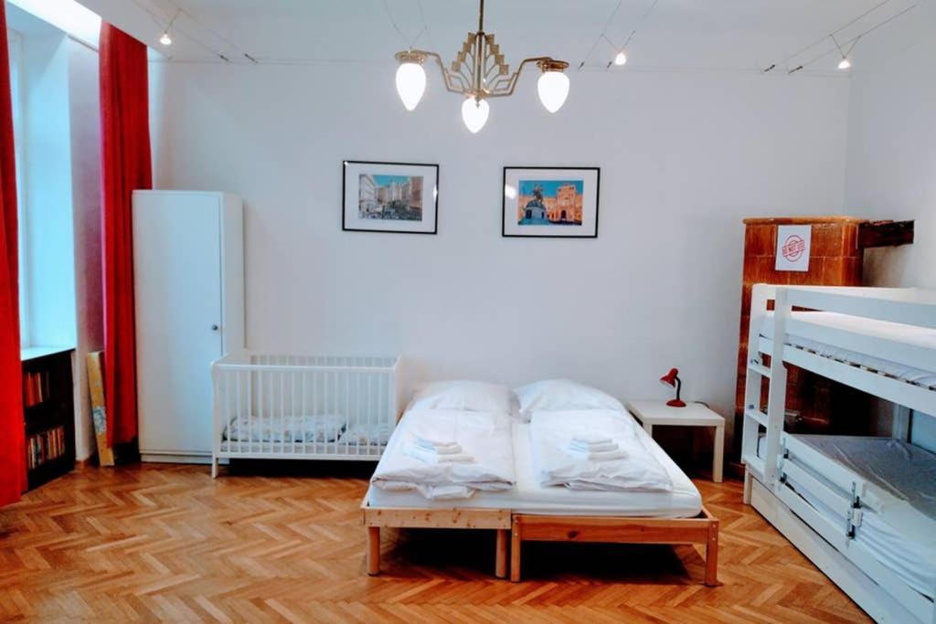 Family Apartment With Two Bathrooms Near To City Center 비엔나 외부 사진